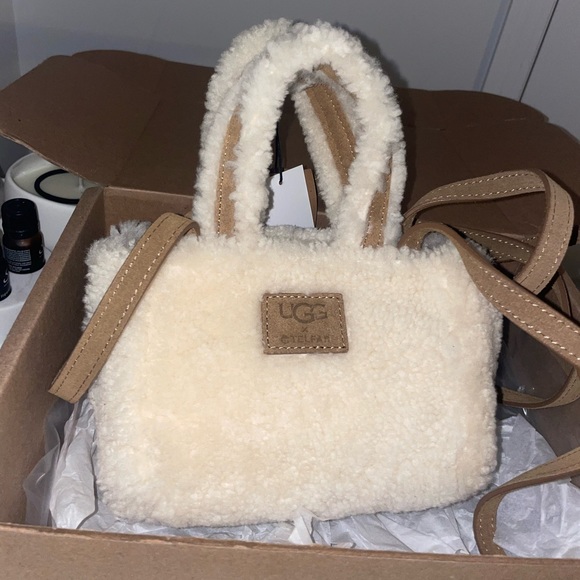 UGG X TELFAR SHERPA BAG - Picture 3 of 3